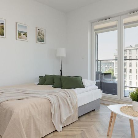 Ursus Sunny Studio For 4 Guests With Parking & Balcony By Noclegi Renters Βαρσοβία Εξωτερικό φωτογραφία
