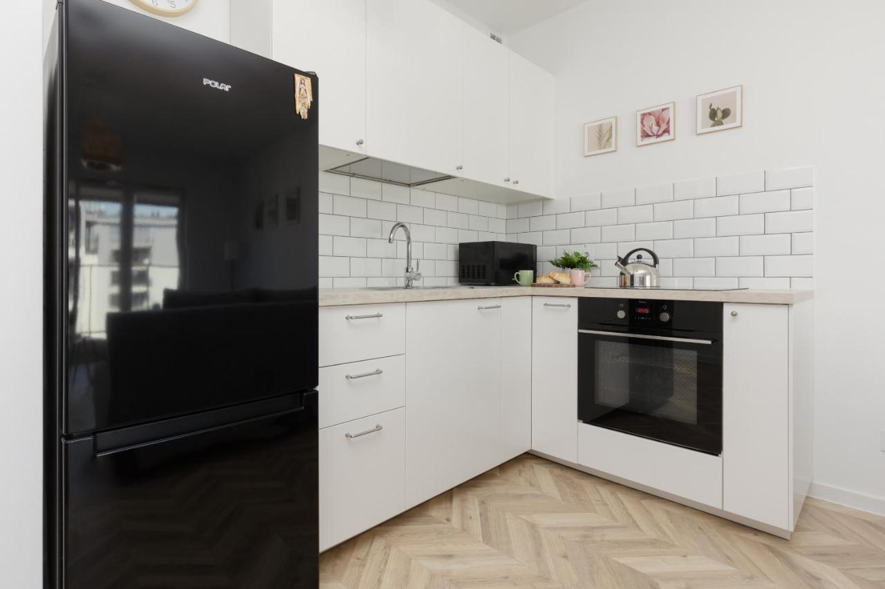 Ursus Sunny Studio For 4 Guests With Parking & Balcony By Noclegi Renters Βαρσοβία Εξωτερικό φωτογραφία